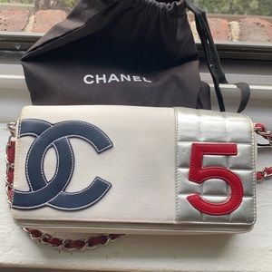 Chanel bag 💯 Authentic